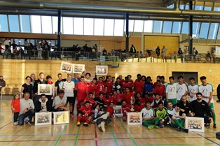 Foto zur Siegerehrung der bbw-Gruppe zum Fußballturnier 2018 in Veitshöchheim.