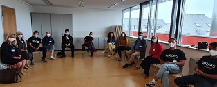Teilnehmer des Schweinfurter HEROES Workshops während des YeY-Symposiums in München 2021
